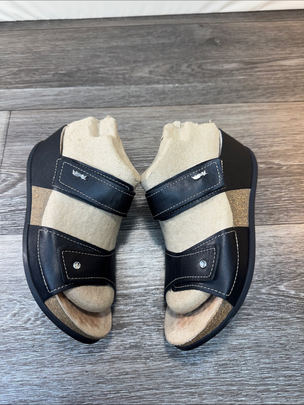 Vital Comfort Slide in Black leather Adjustable sandals woman’s SZ 39 (j291)